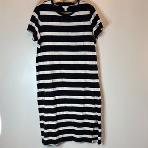 Time and Tru Black and White Striped Midi T-Shirt Dress